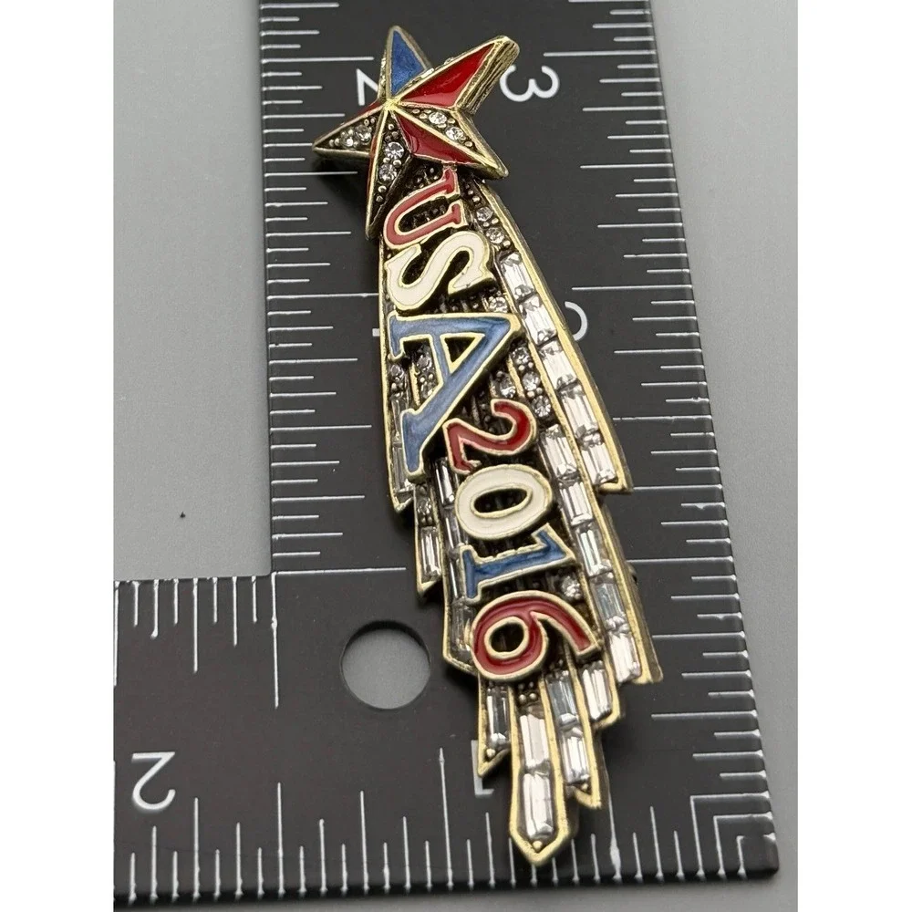 Vintage Heidi Daus Brooch 2016 USA Star Brooch Red White Blue Rhinestone 3